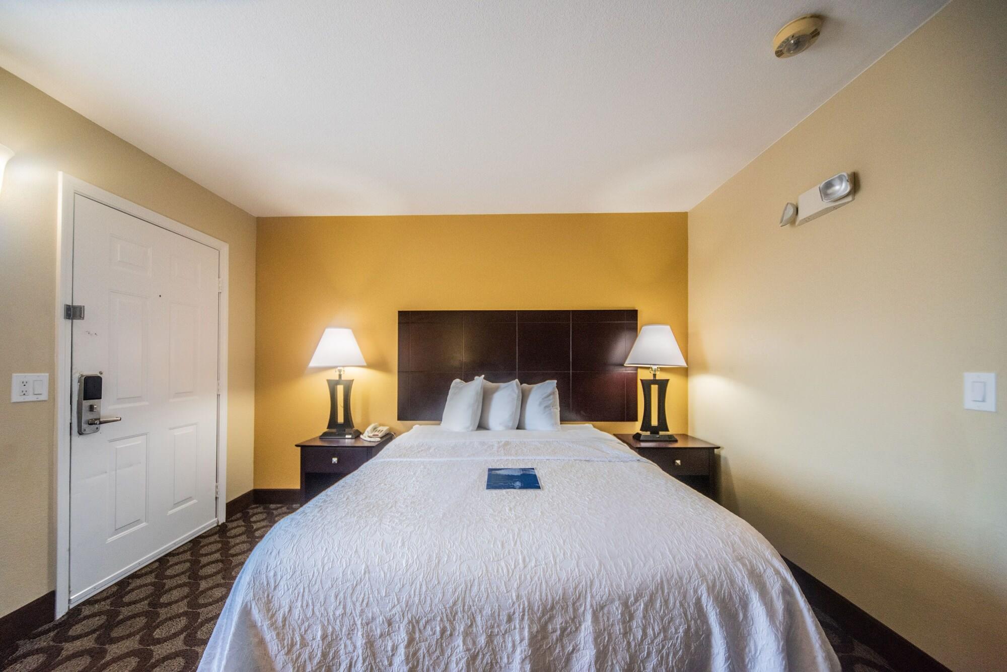 Relax Inn And Suites Kuttawa Екстер'єр фото